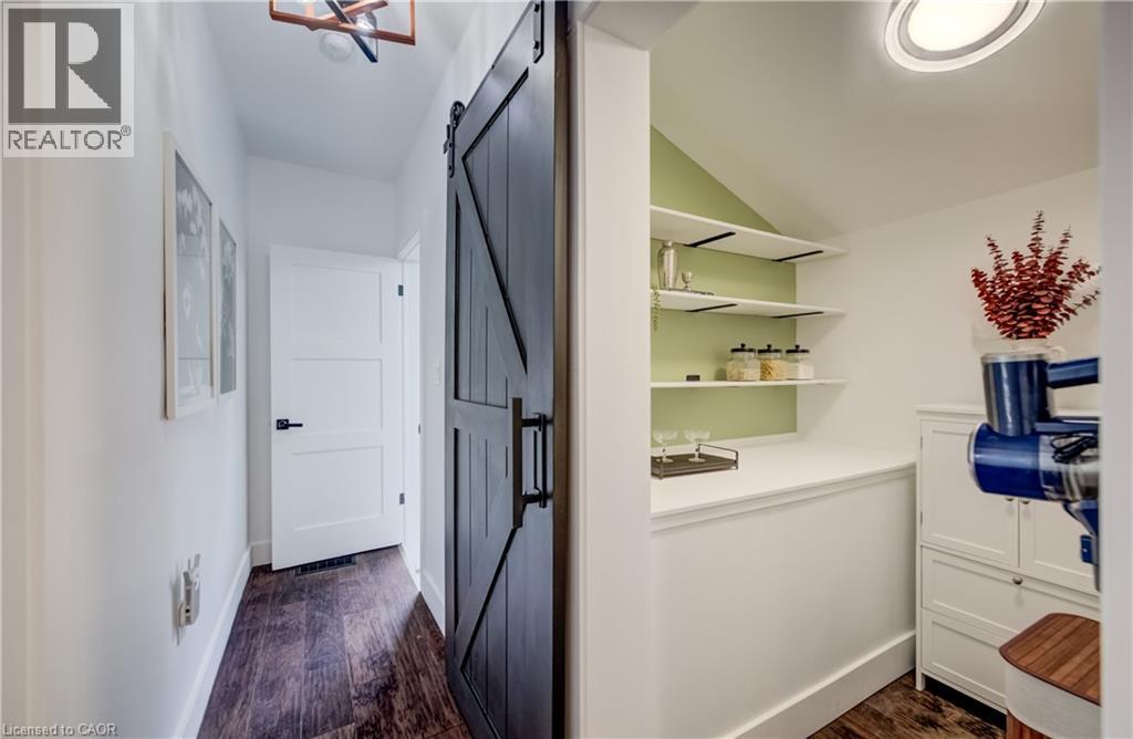 19 CEDAR Street - 19