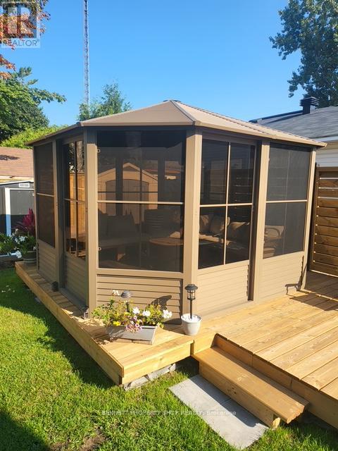 187 NELSON STREET E — photo 24