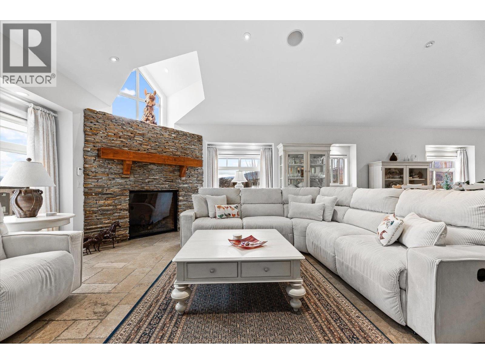 #401 538 McKay Avenue - 6