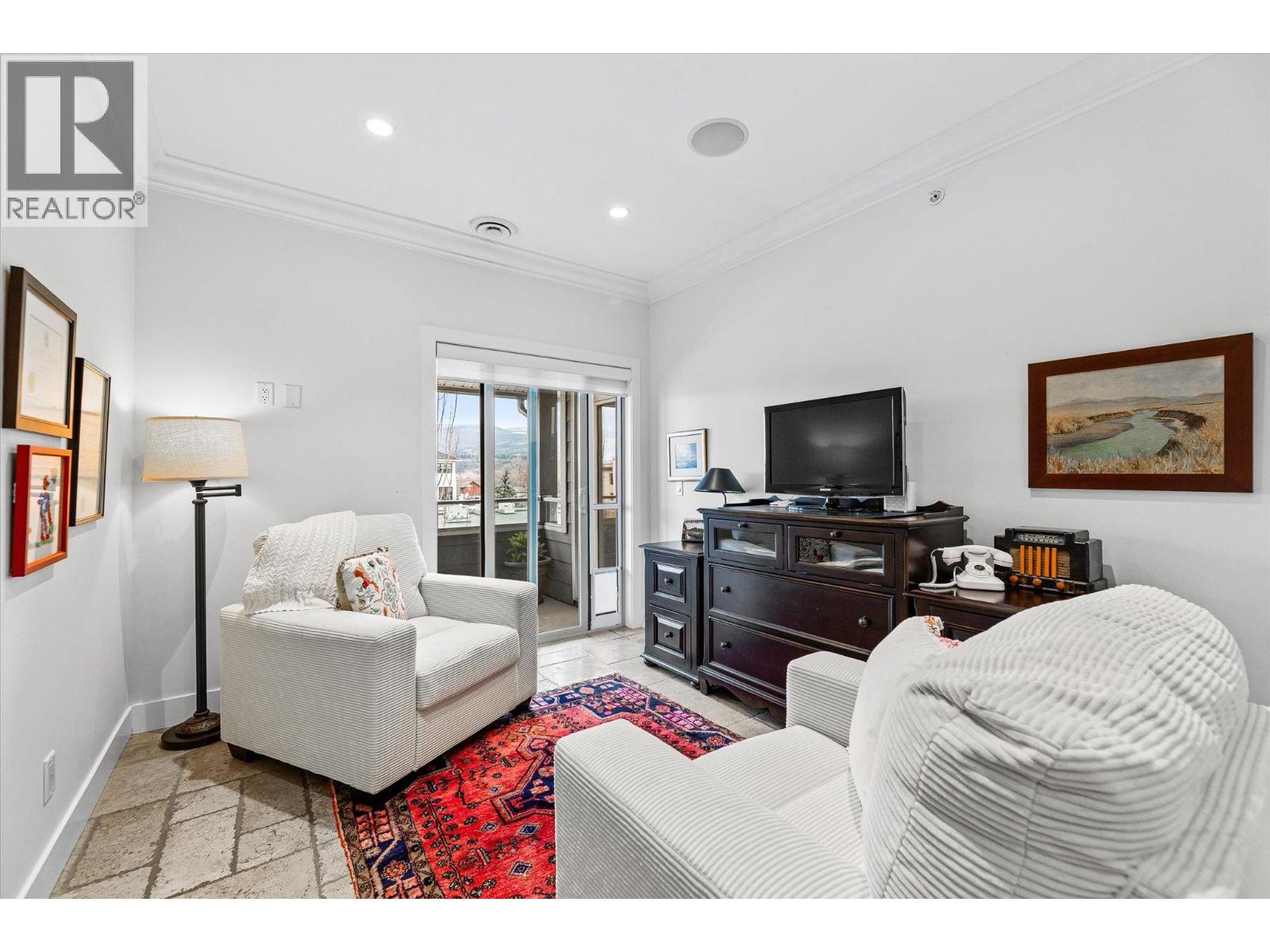 #401 538 McKay Avenue - 14
