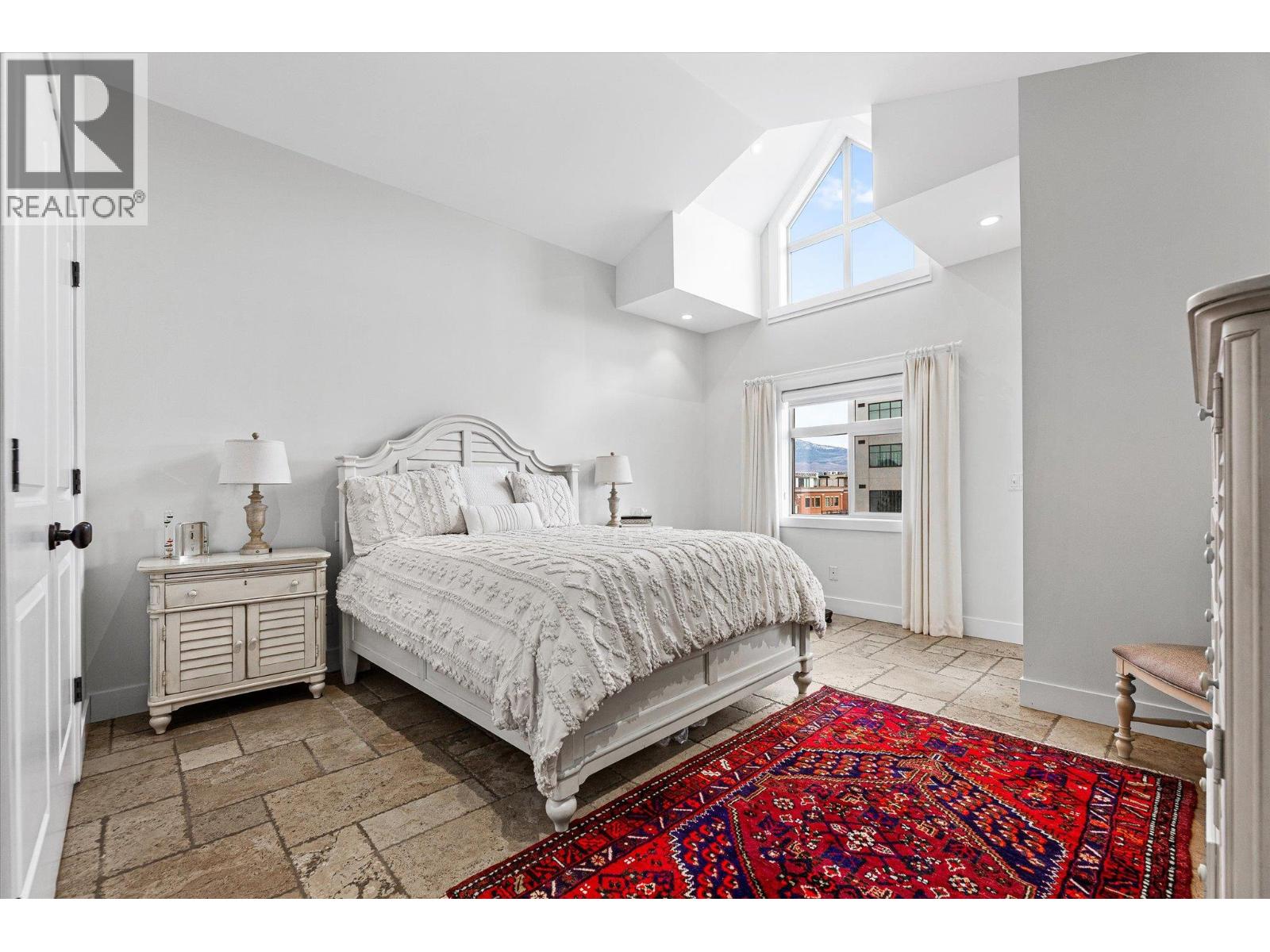 #401 538 McKay Avenue - 22