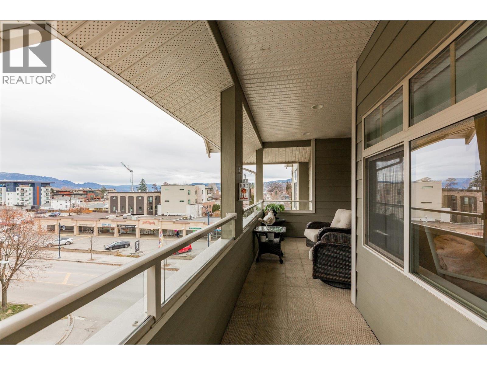 #401 538 McKay Avenue Unit# 401 - 29