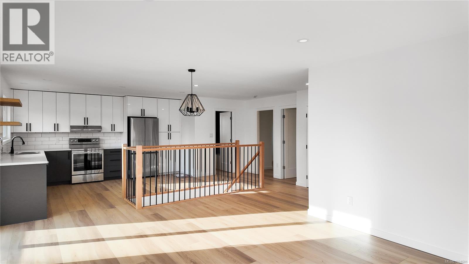 4644 Macintyre Ave, Courtenay