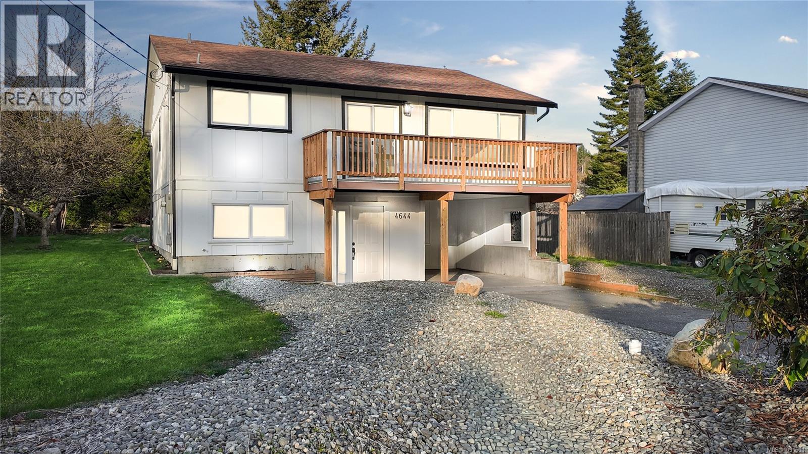 4644 Macintyre Ave, Courtenay