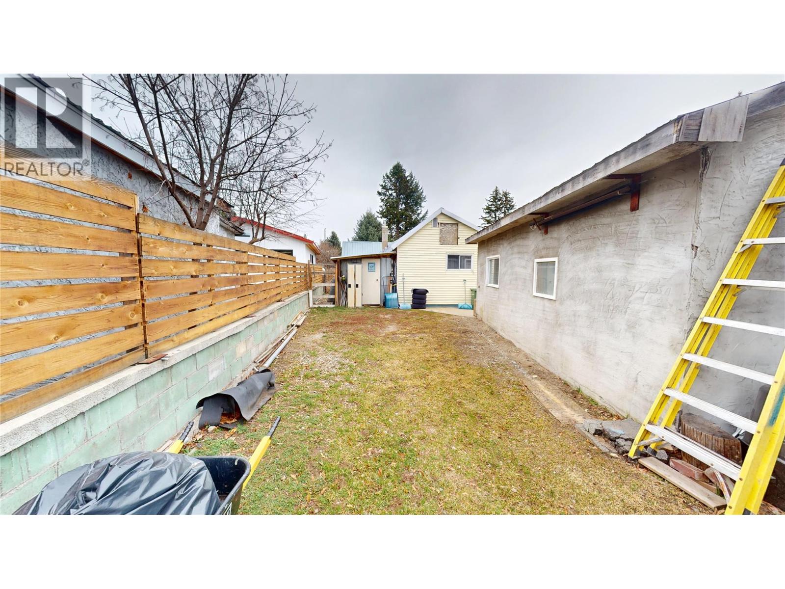 235 306TH AVENUE - 24