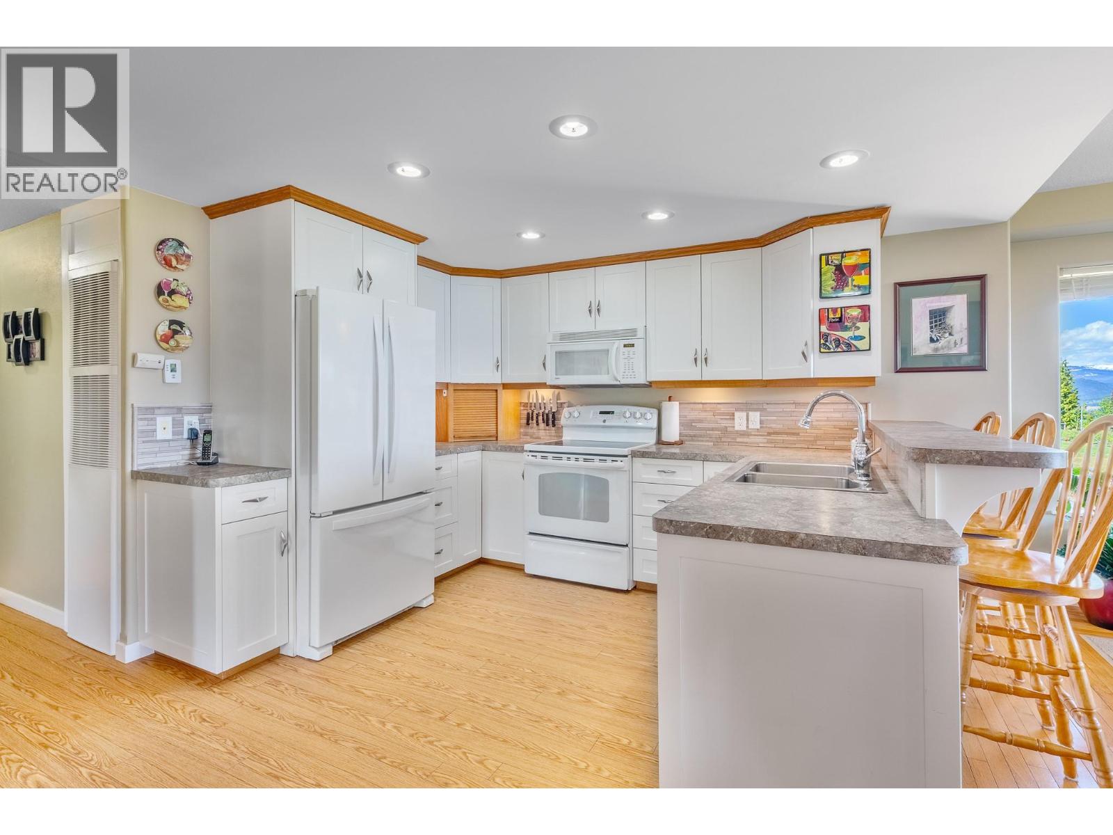  285 Kault Hill Road, Salmon Arm