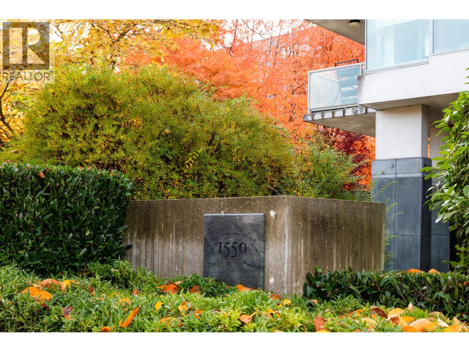 602 1550 W 15TH AVENUE, Vancouver