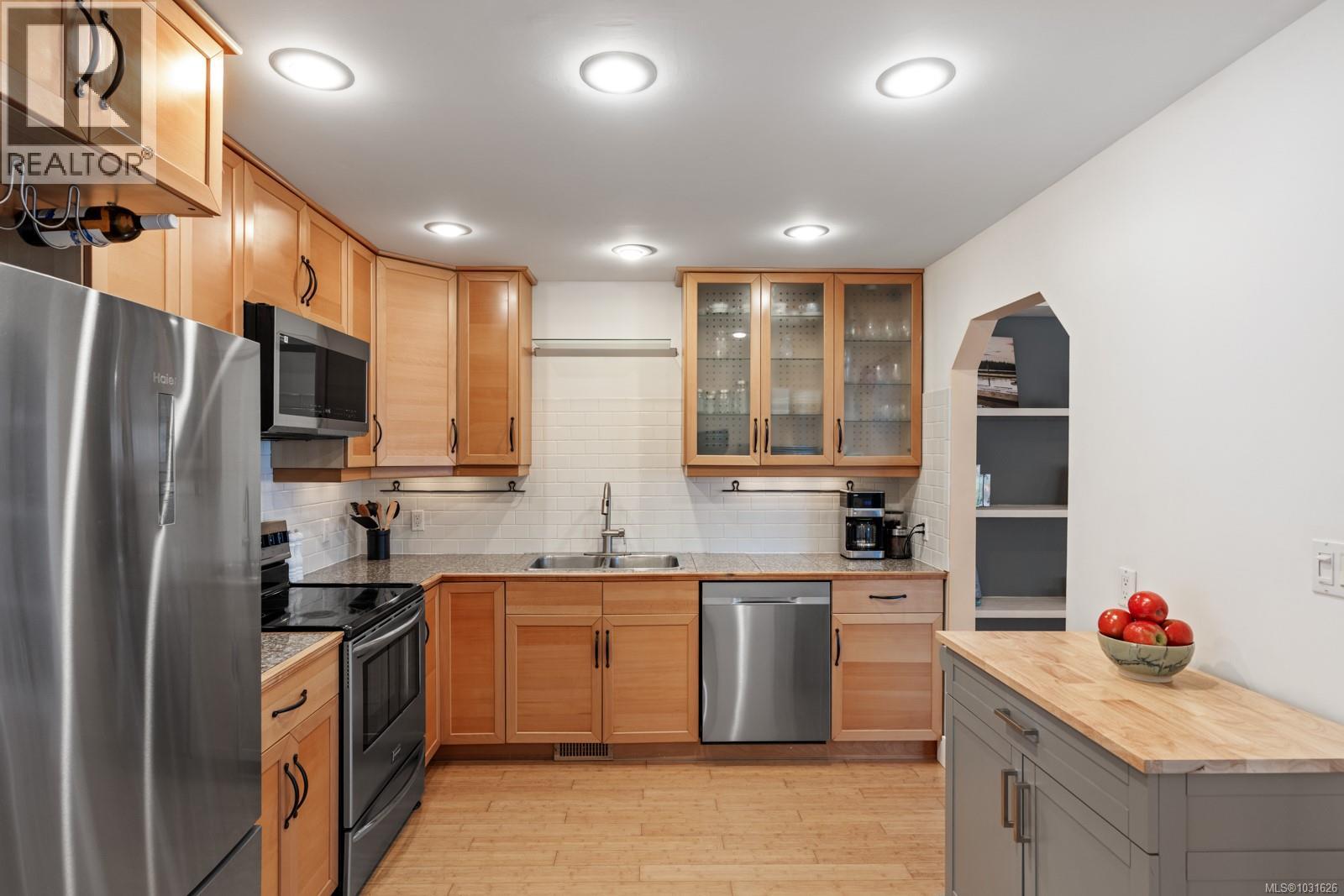 #B 1993 CHOQUETTE PL - 10