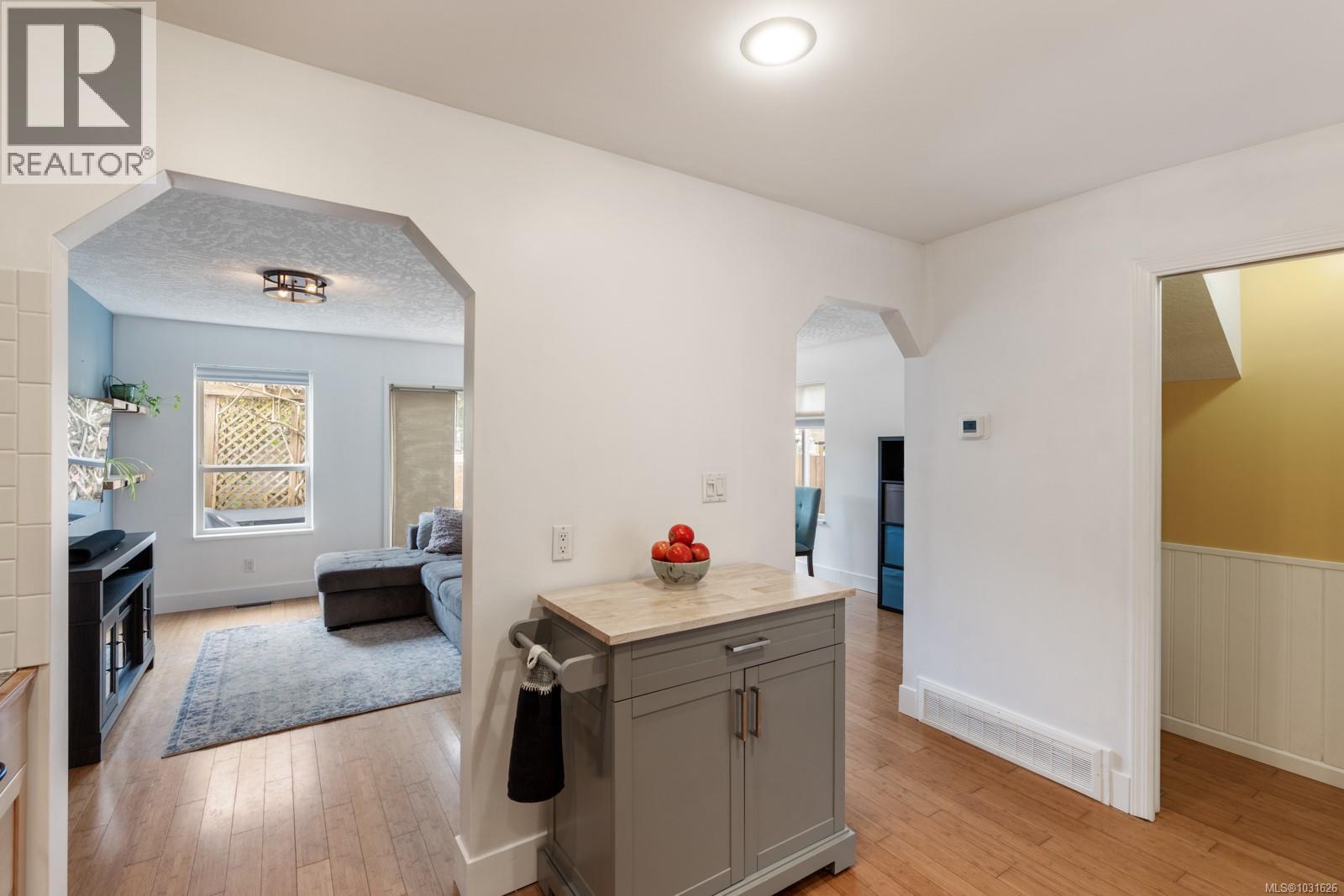 #B 1993 CHOQUETTE PL - 12