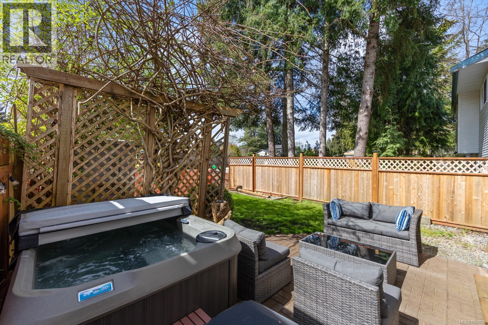 #B 1993 CHOQUETTE PL - 44