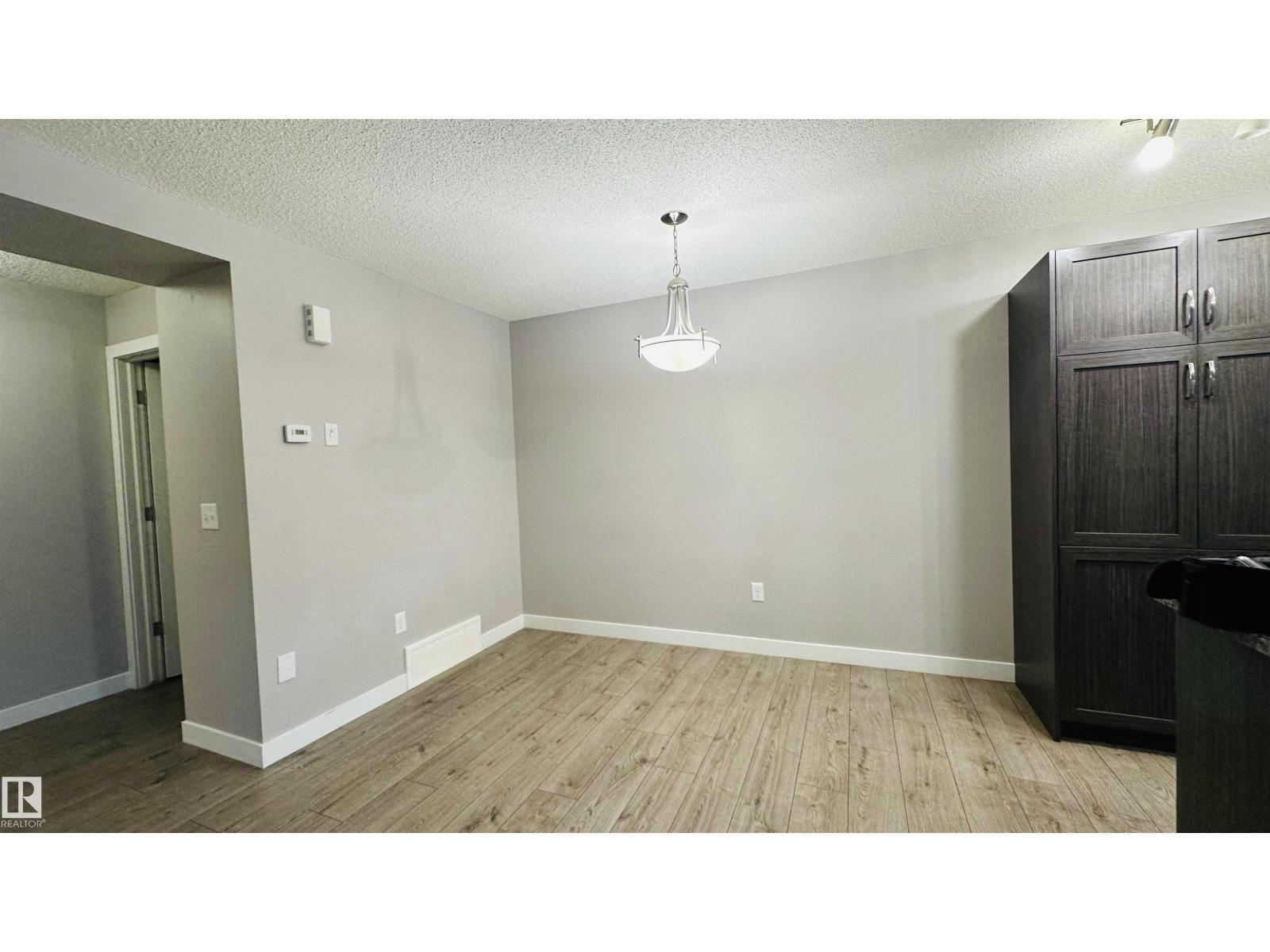1105 33A ST NW - 14
