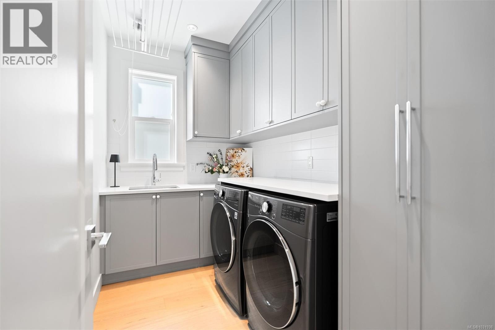 973 ISABELL AVE - 11