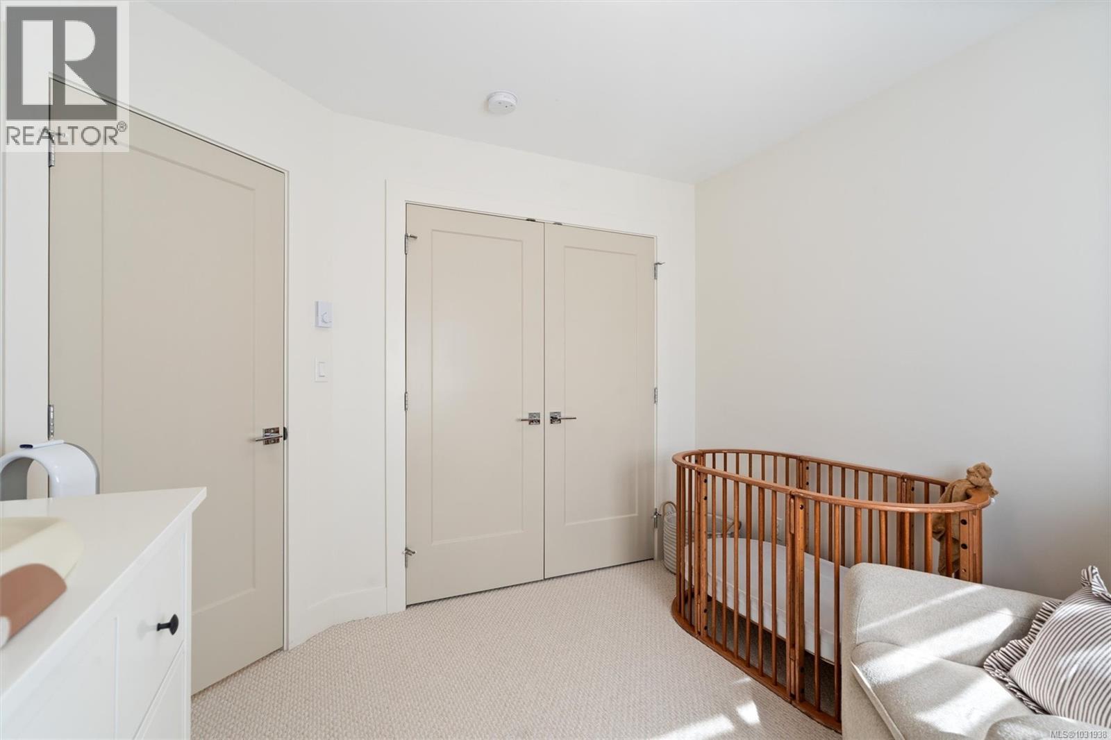 973 ISABELL AVE - 23