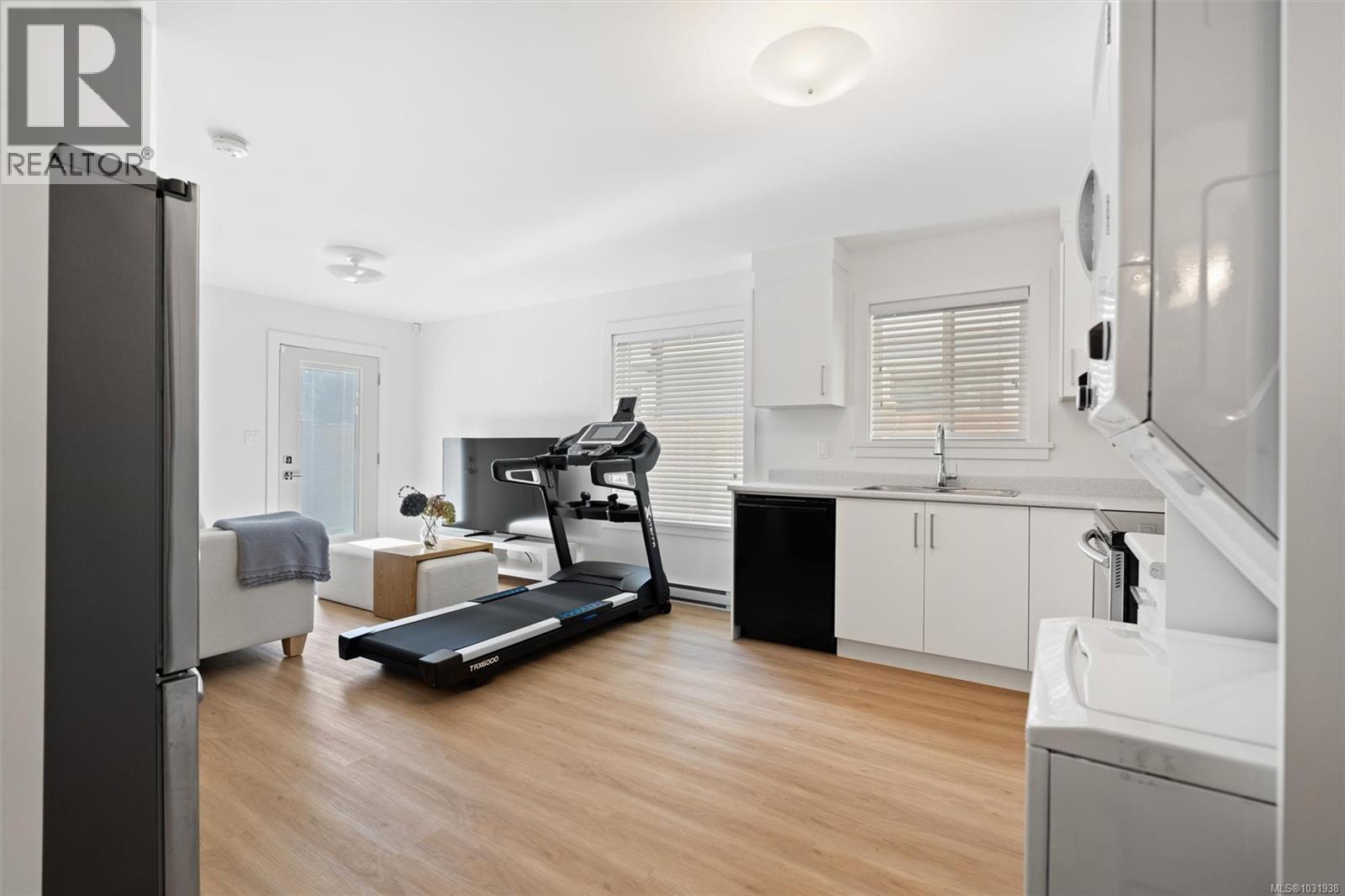 973 ISABELL AVE - 27