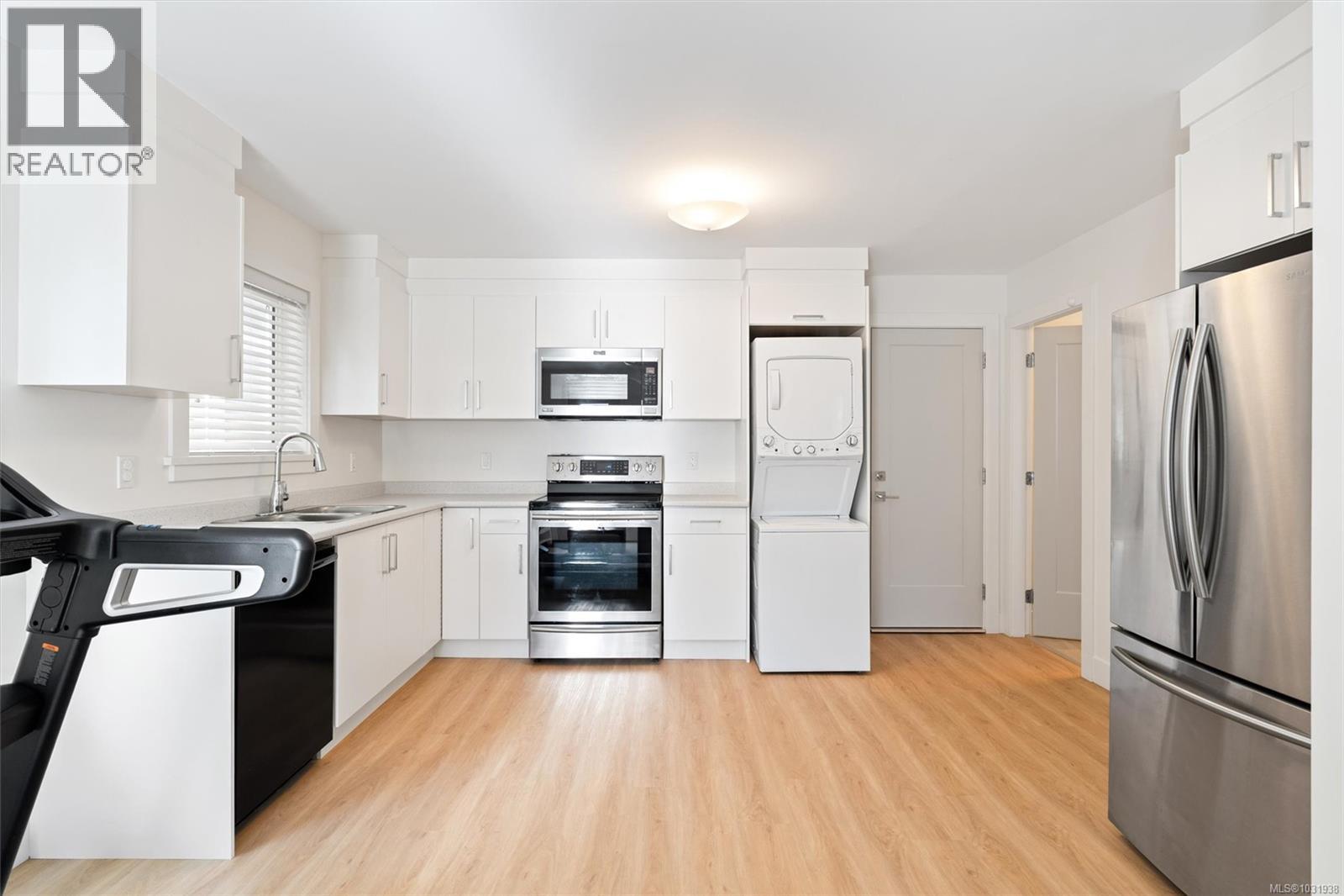 973 ISABELL AVE - 28