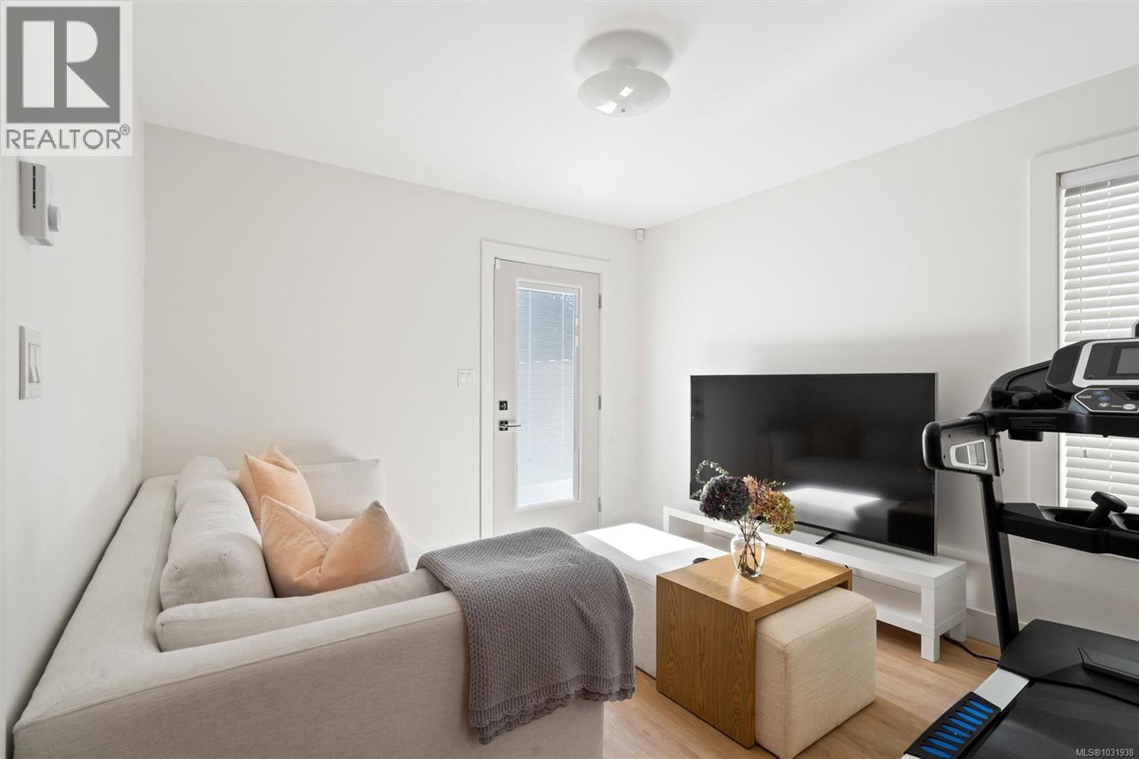 973 ISABELL AVE - 29