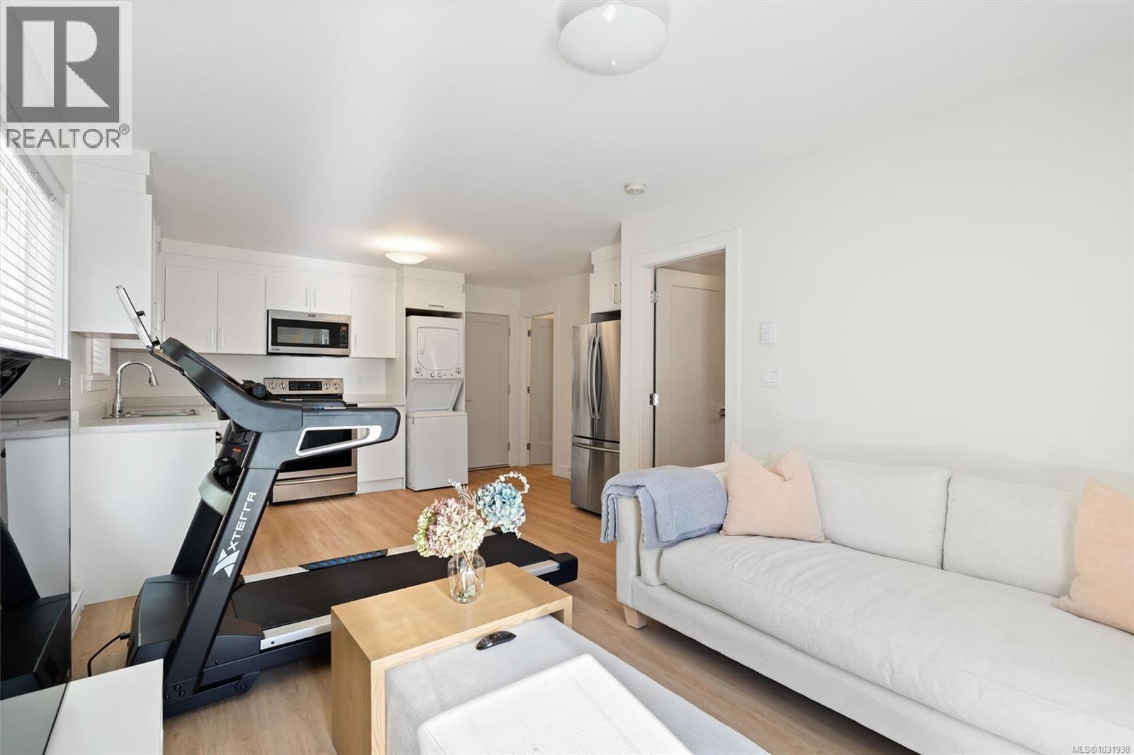 973 ISABELL AVE - 30