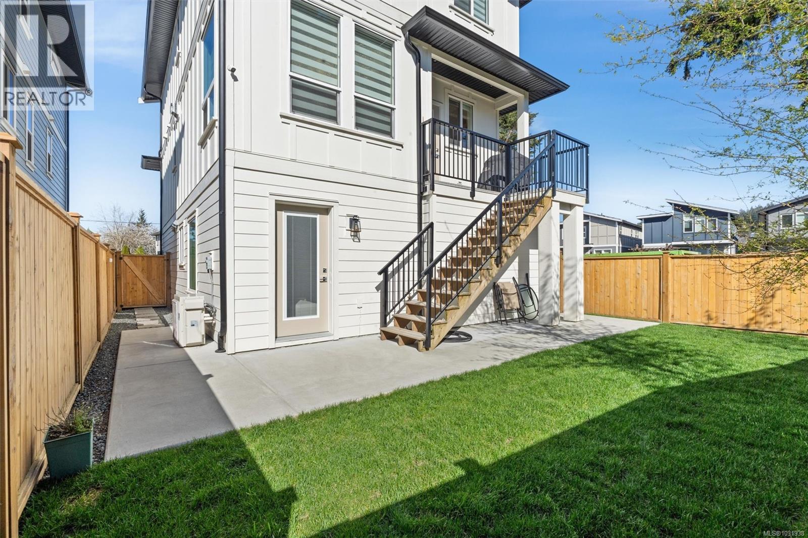 973 ISABELL AVE - 35