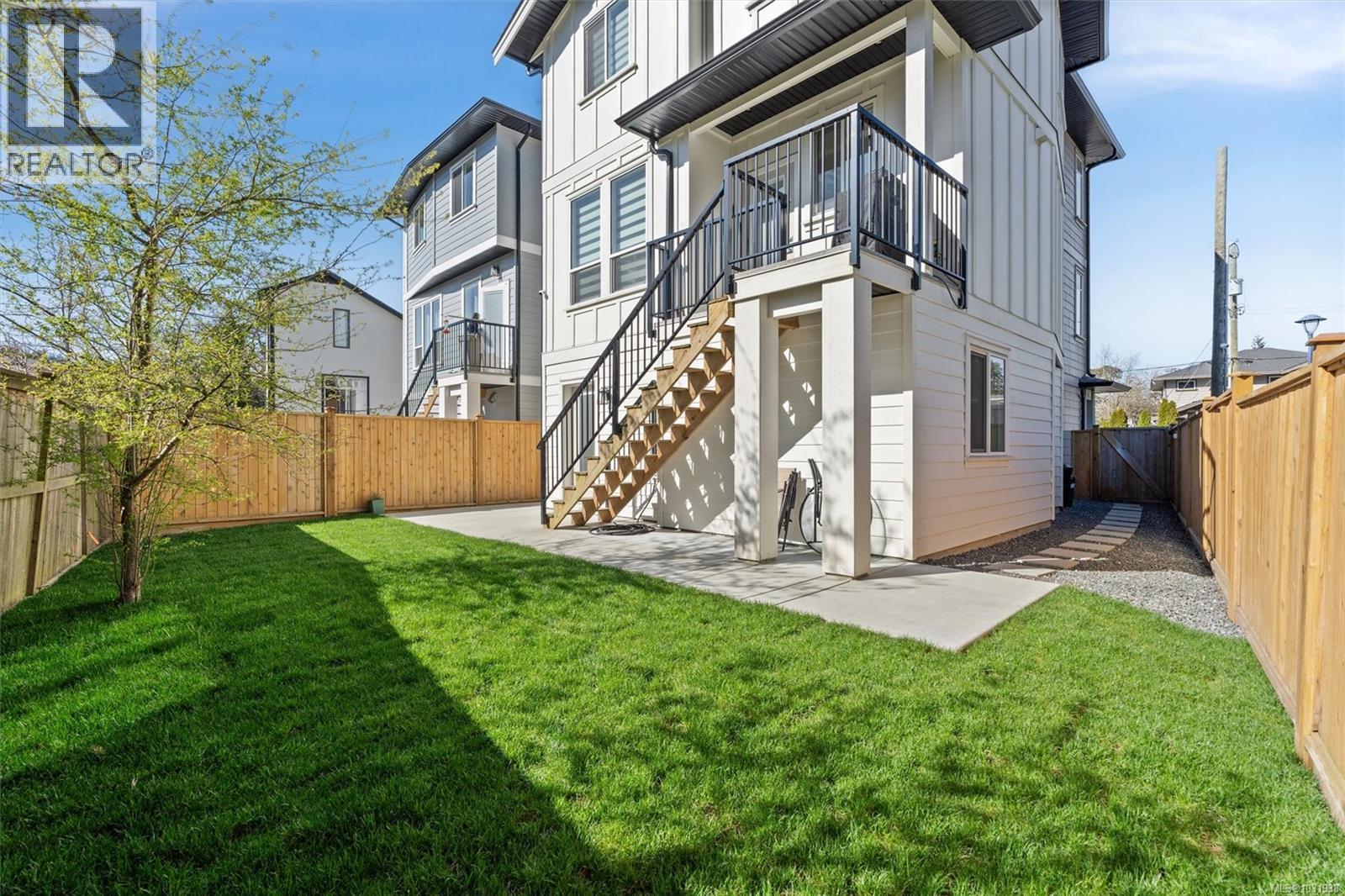 973 ISABELL AVE - 36