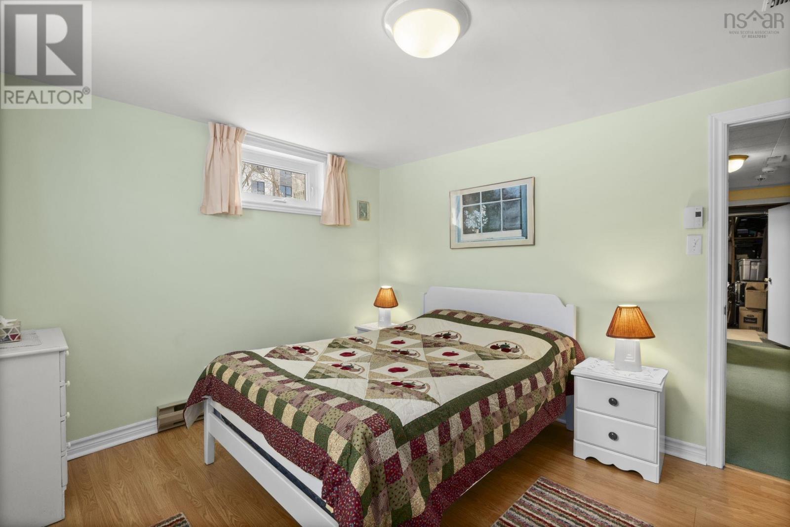 Property 24 of 52 of 16 Canary Crescent