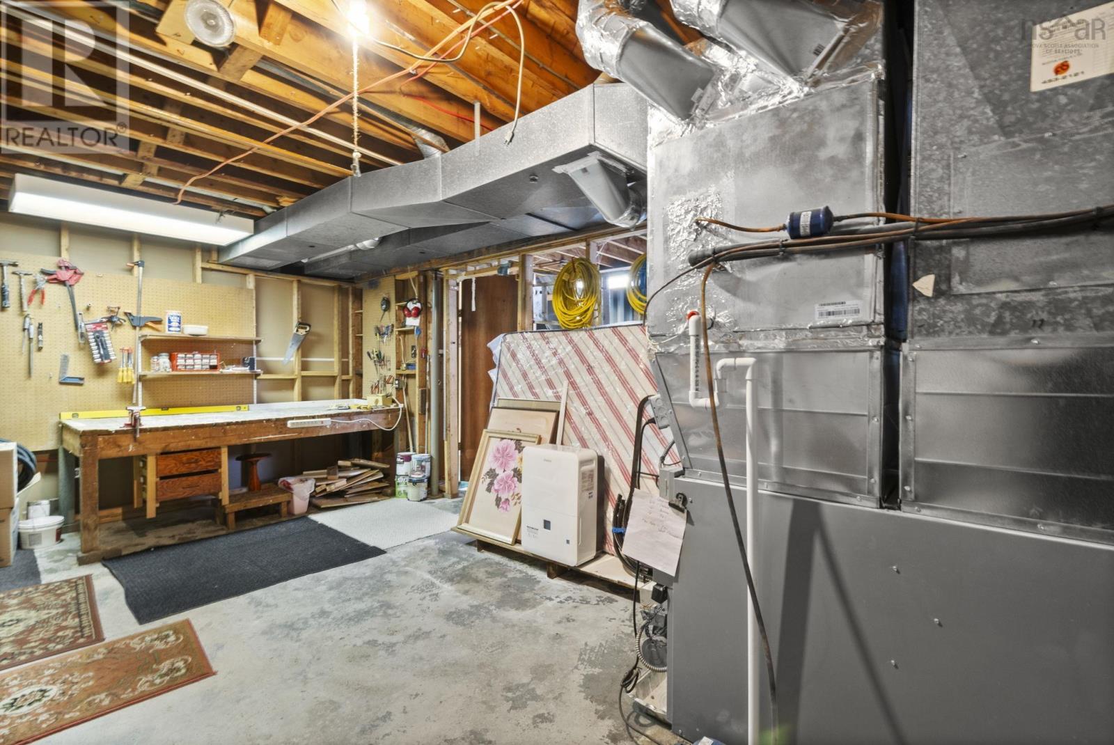 Property 32 of 52 of 16 Canary Crescent