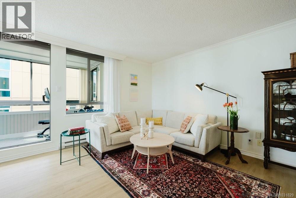 #1004 1034 JOHNSON ST - Image 2