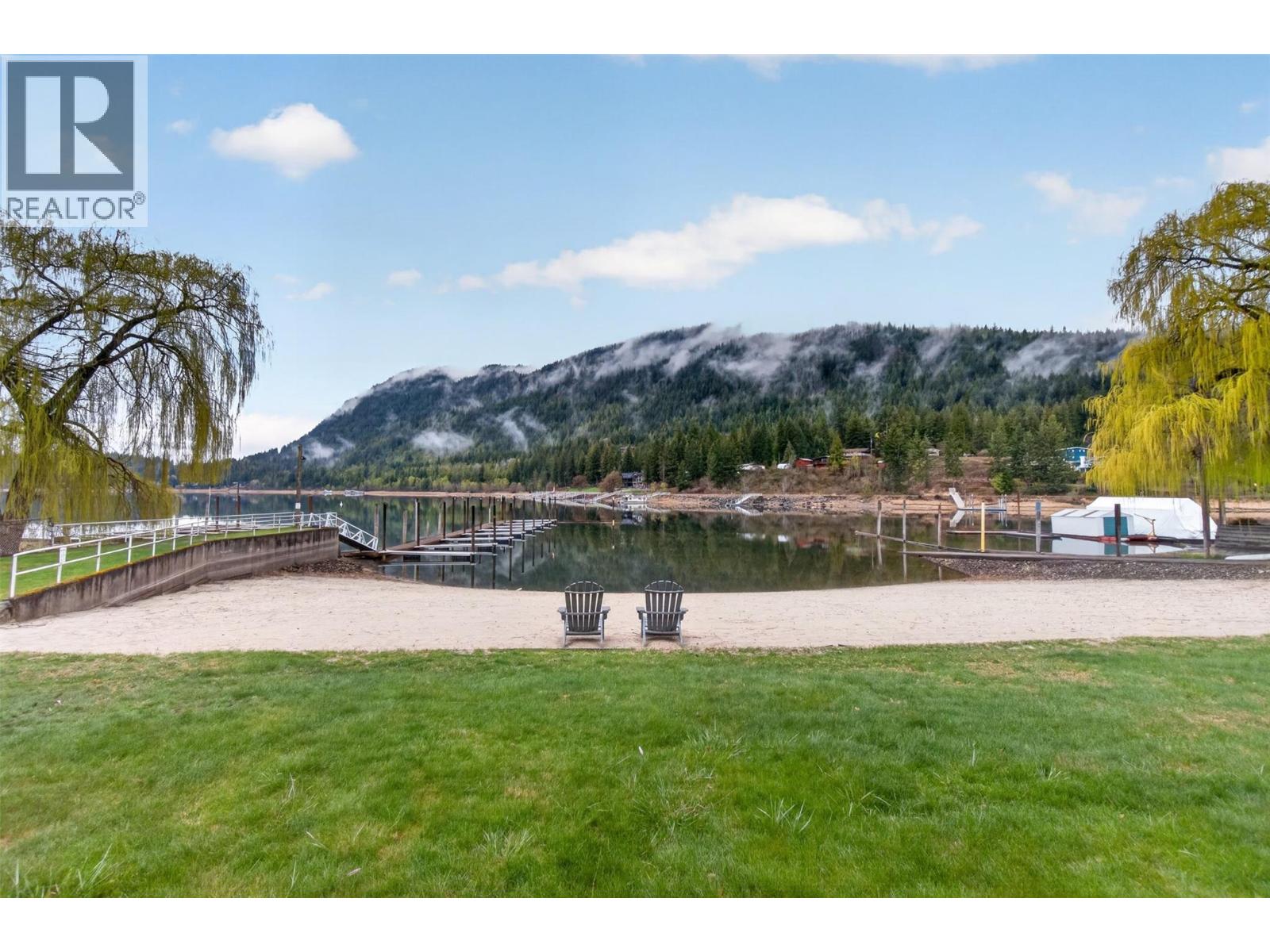 #8 100 ARCHIBALD STREET - 37