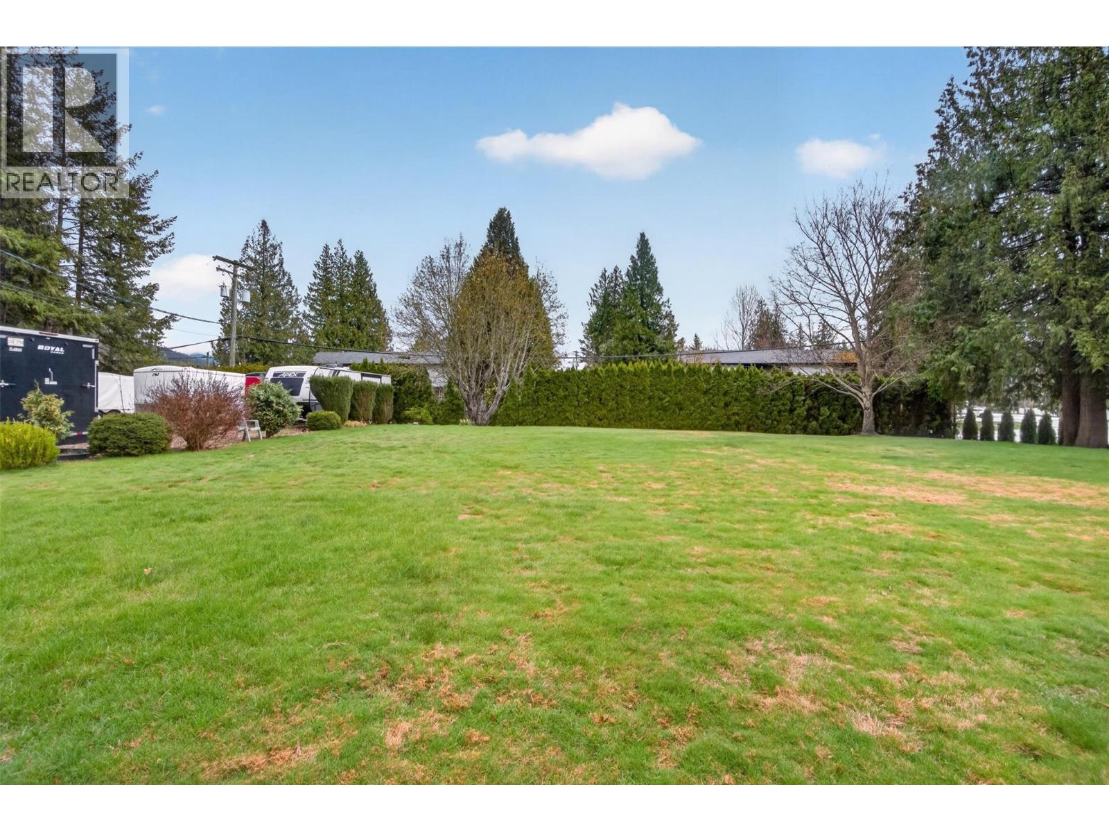 #8 100 ARCHIBALD STREET - 36