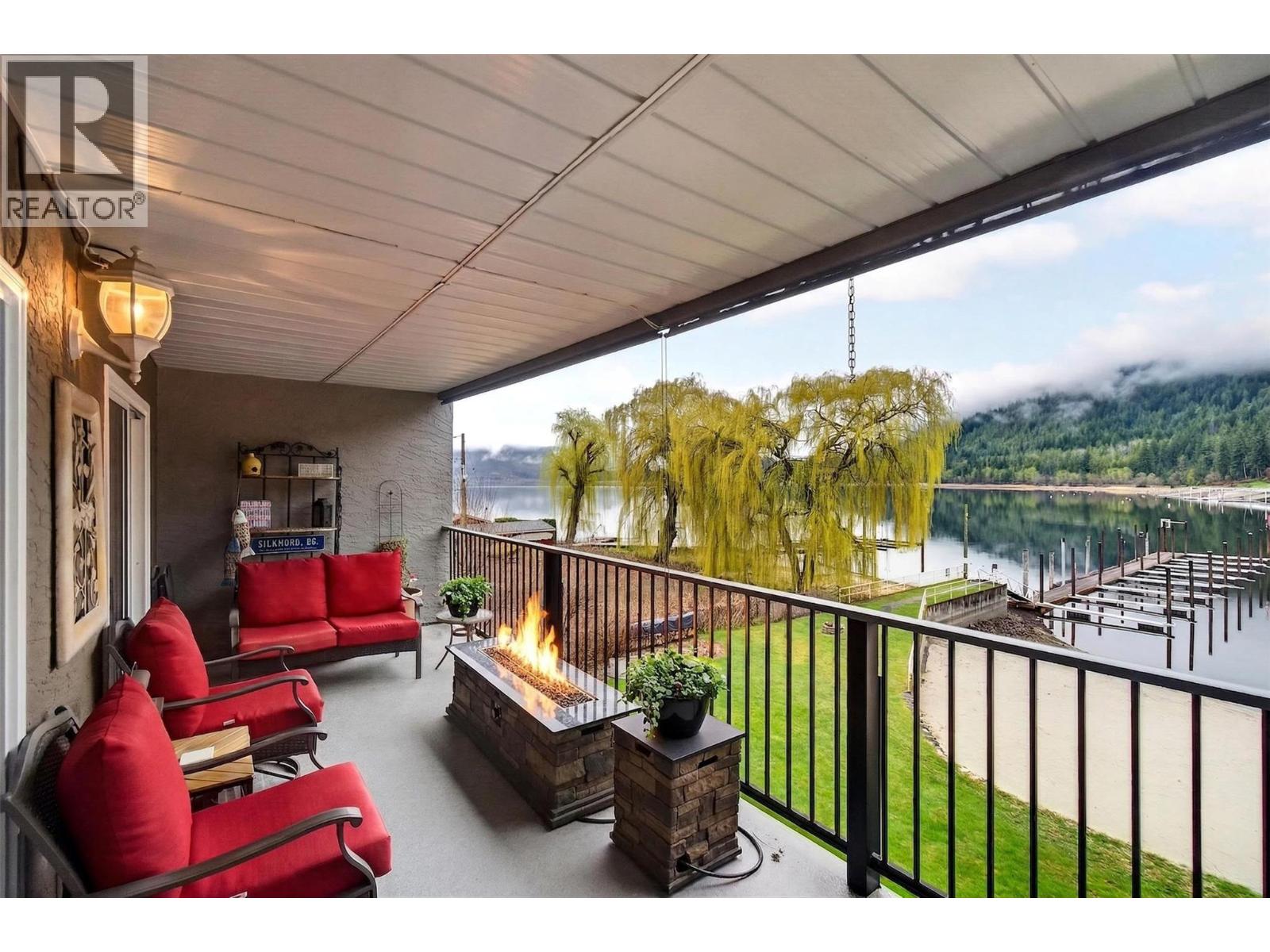 #8 100 ARCHIBALD STREET - 25