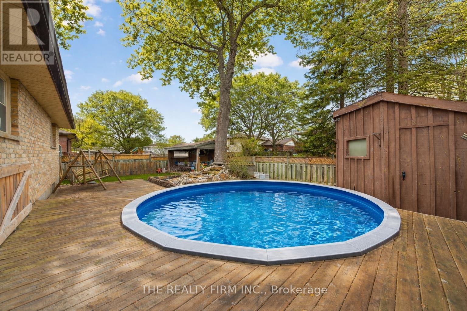 25 LA MANTIA AVENUE Property Photo