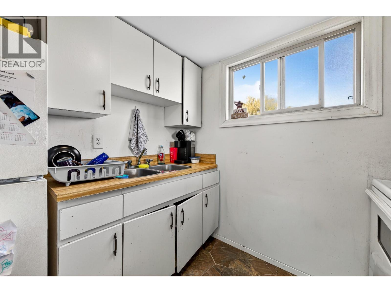 #31 1750 SUMMIT DRIVE - 7