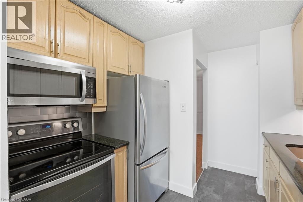 #606 222 JACKSON Street W Unit# 606 - 18