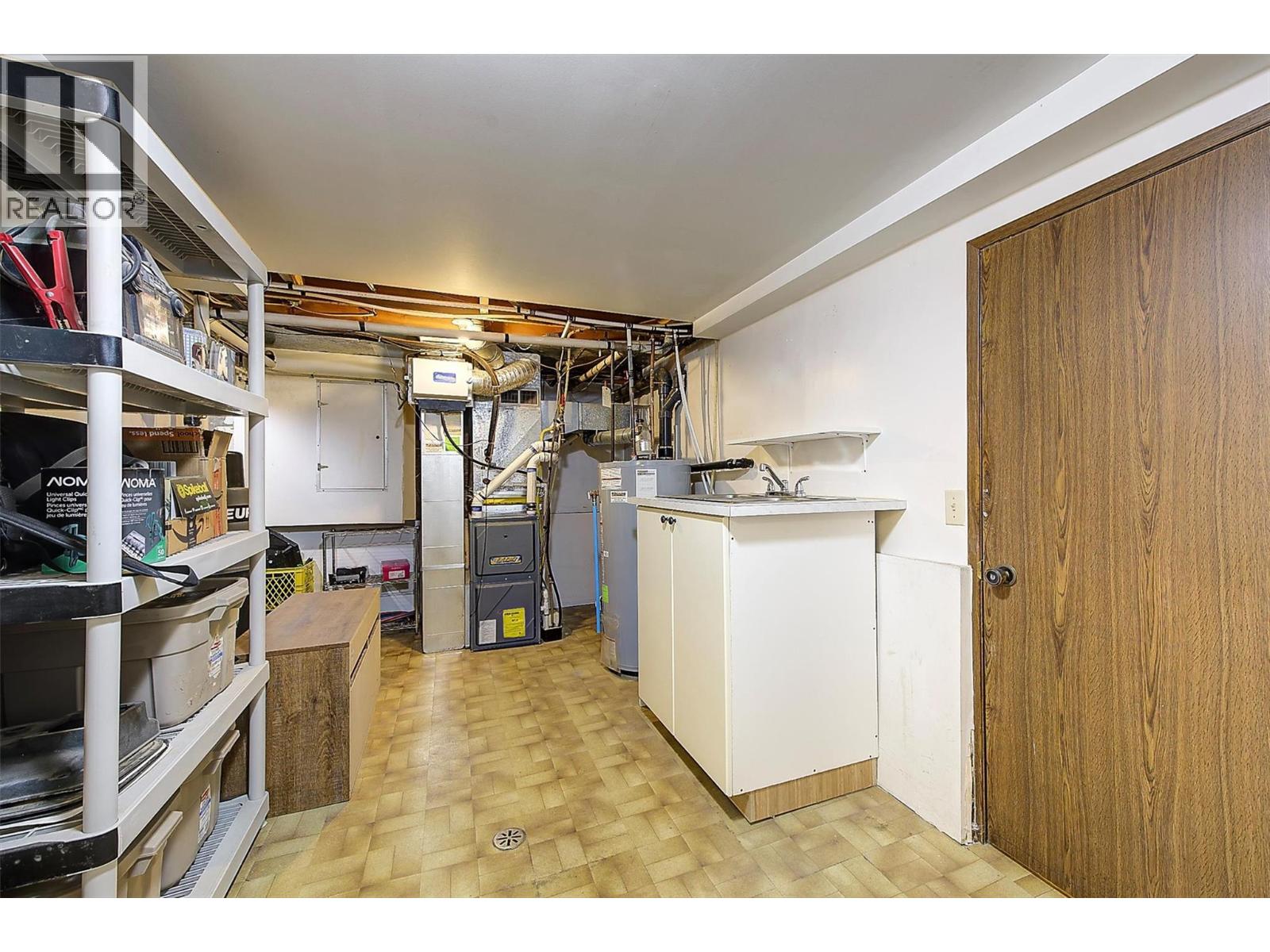 2640 Gordon Drive, Kelowna