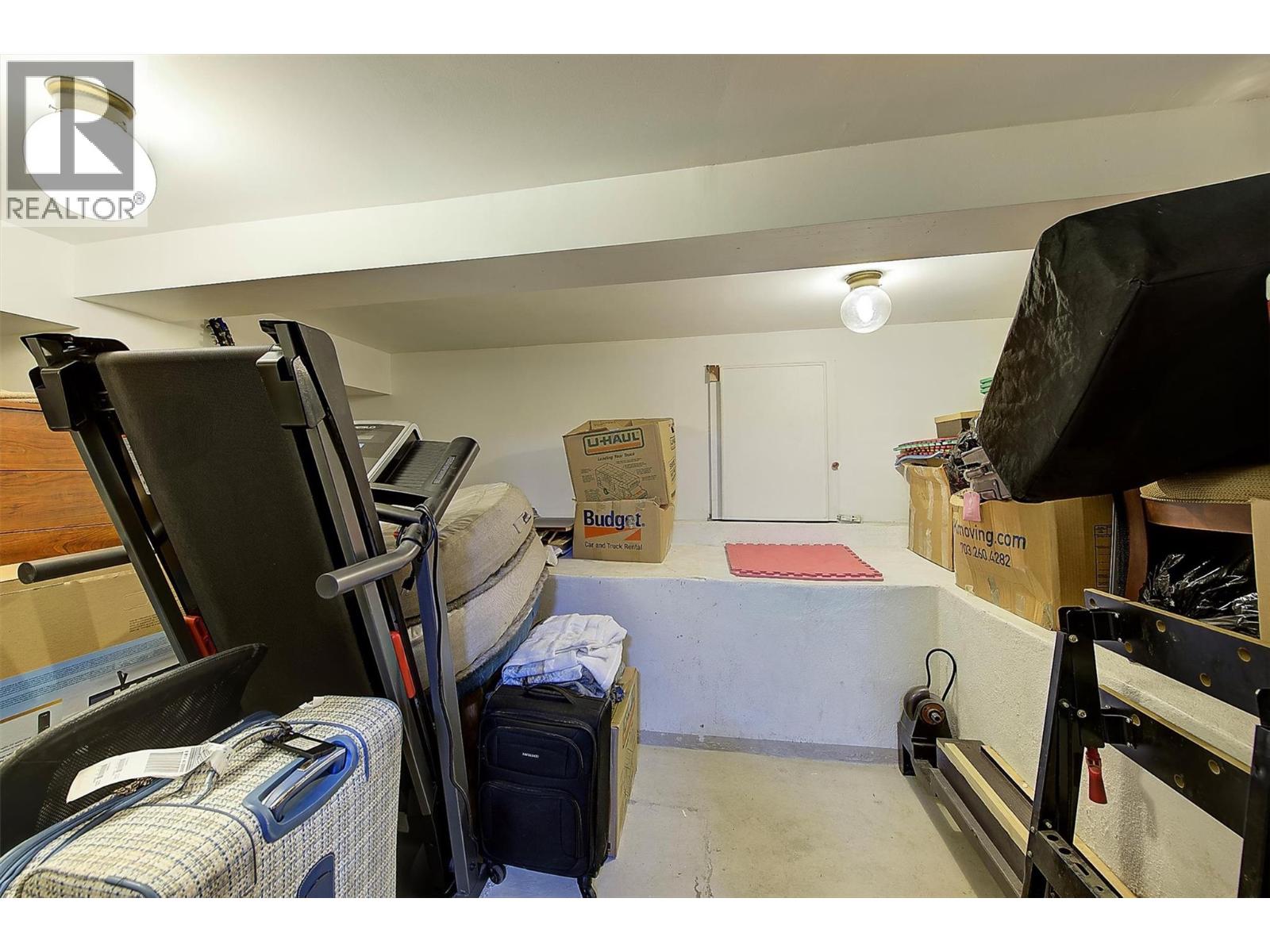 2640 Gordon Drive, Kelowna