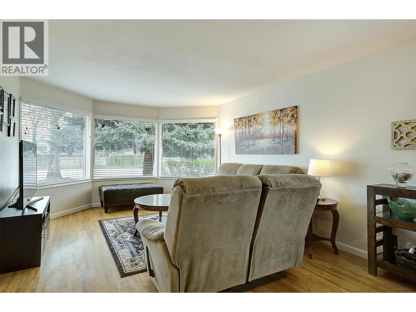 2640 Gordon Drive, Kelowna