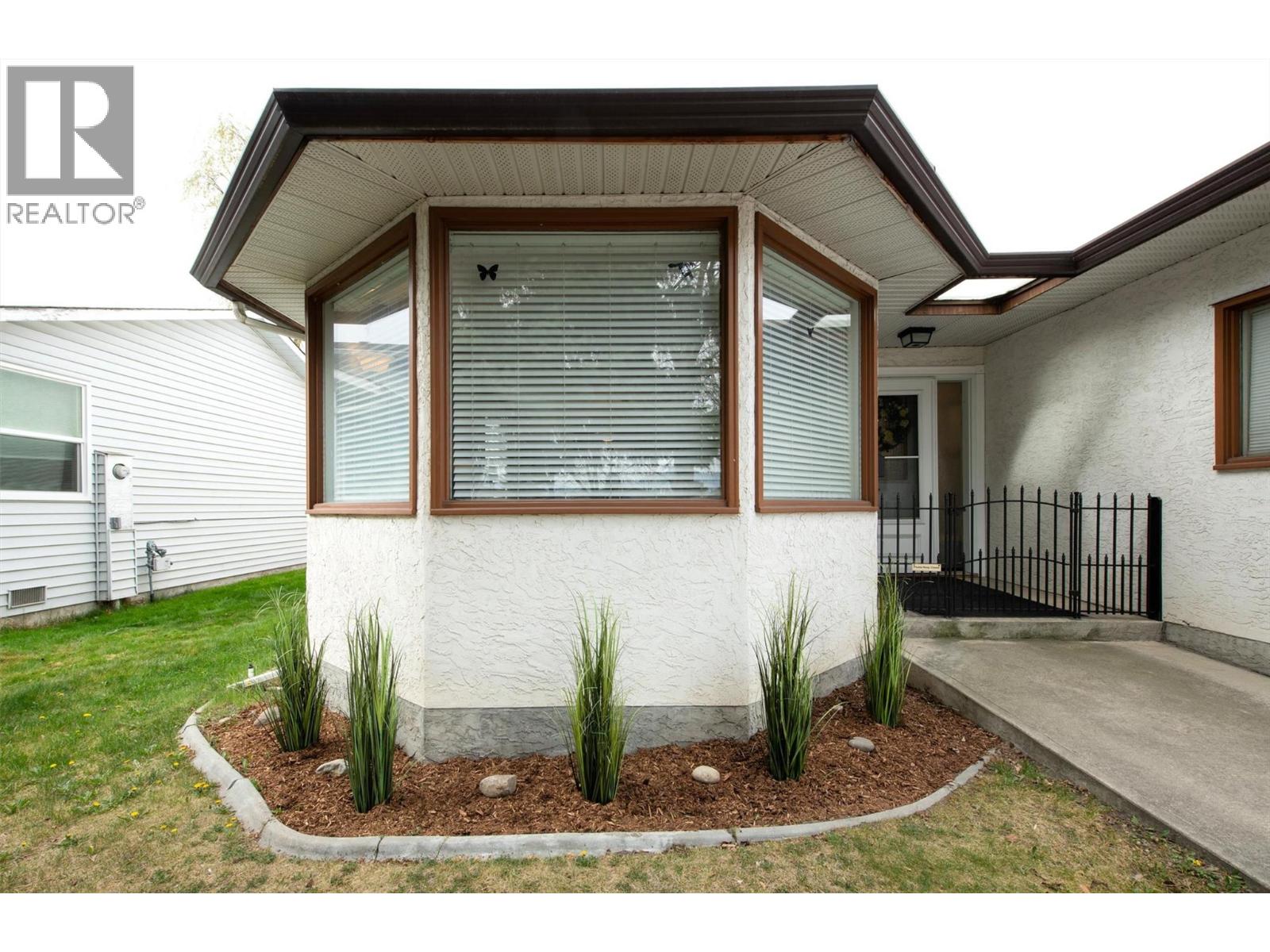 2640 Gordon Drive, Kelowna