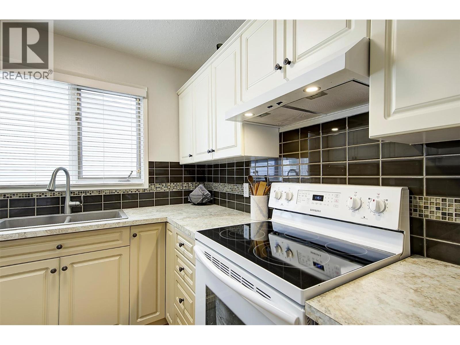 2640 Gordon Drive, Kelowna