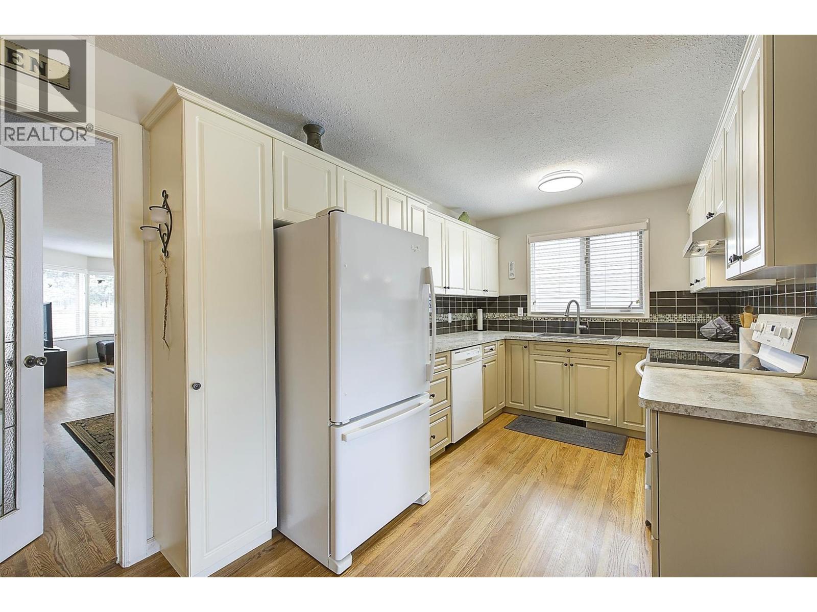 2640 Gordon Drive, Kelowna