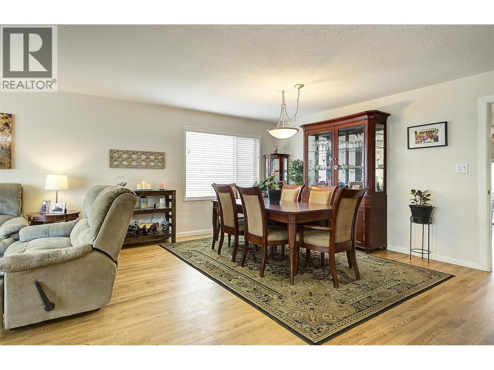 2640 Gordon Drive, Kelowna