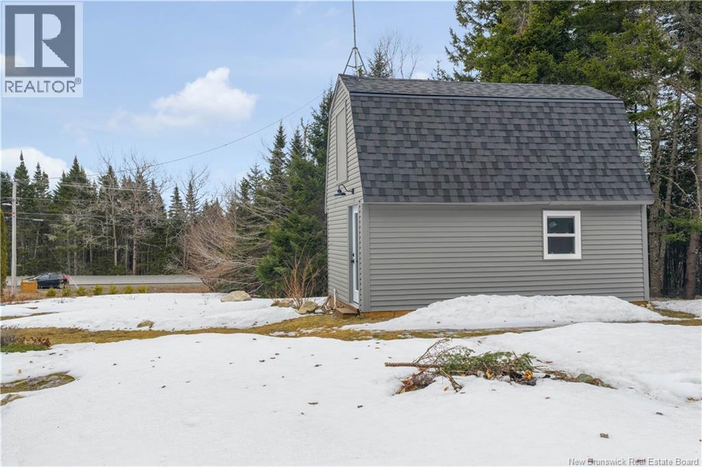 933 Route 111 — photo 29