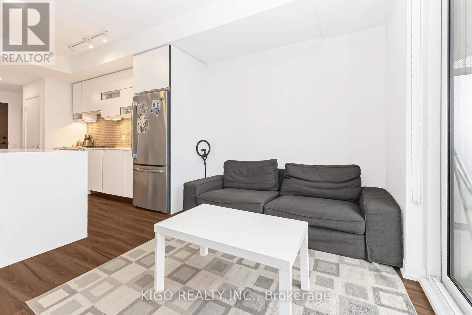 #2406 4065 CONFEDERATION PARKWAY - 17