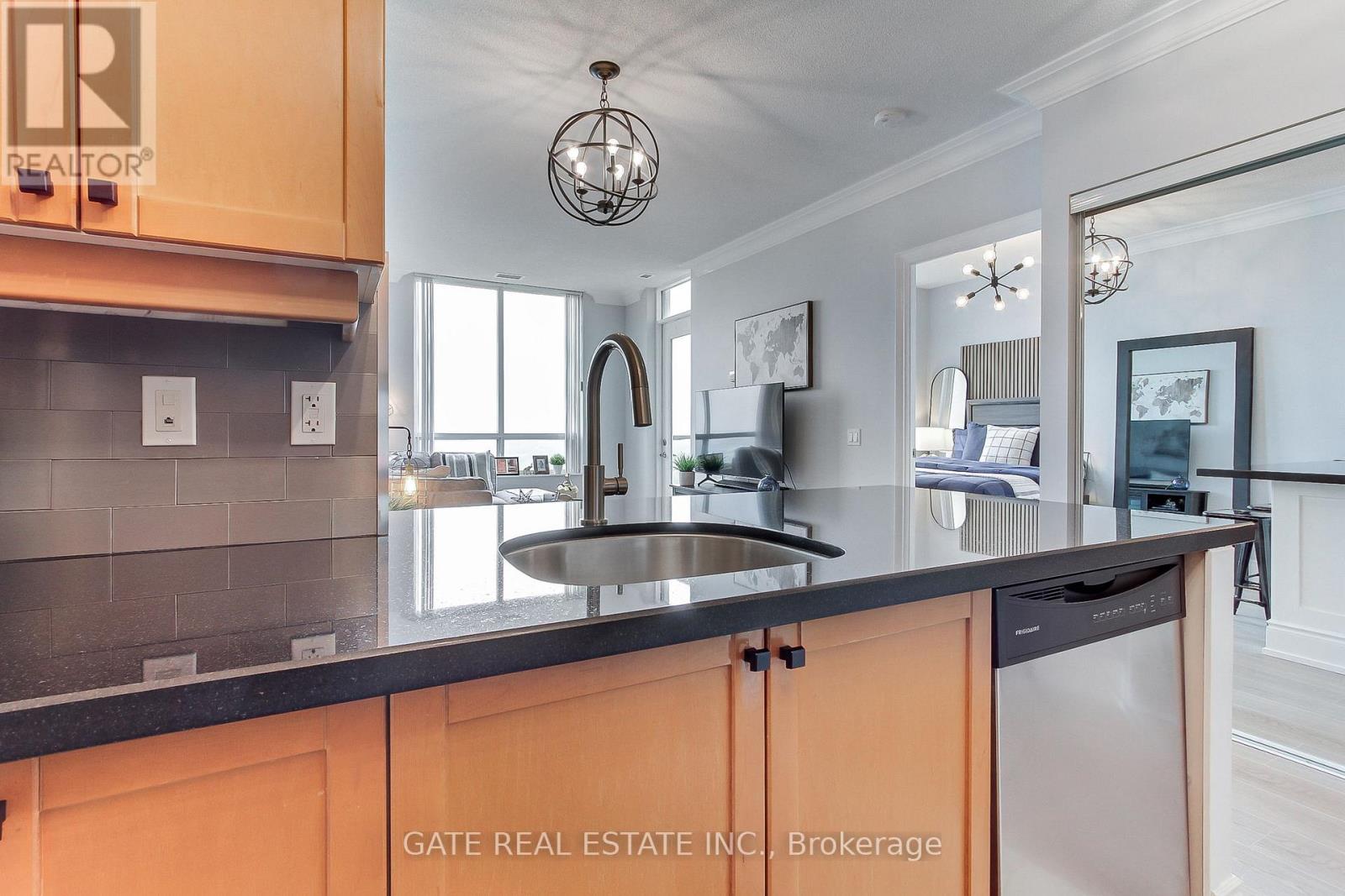 #PH31 700 HUMBERWOOD BOULEVARD - 12
