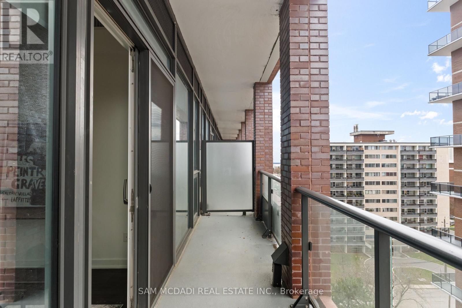 #813 28 ANN STREET - 14