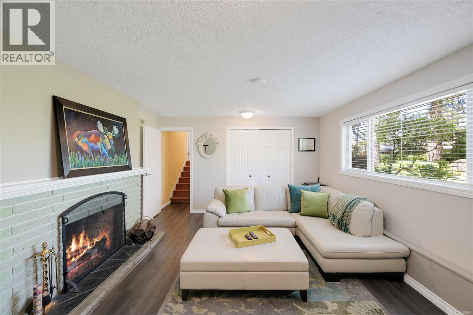  967 Ridgeway Street, Saanich