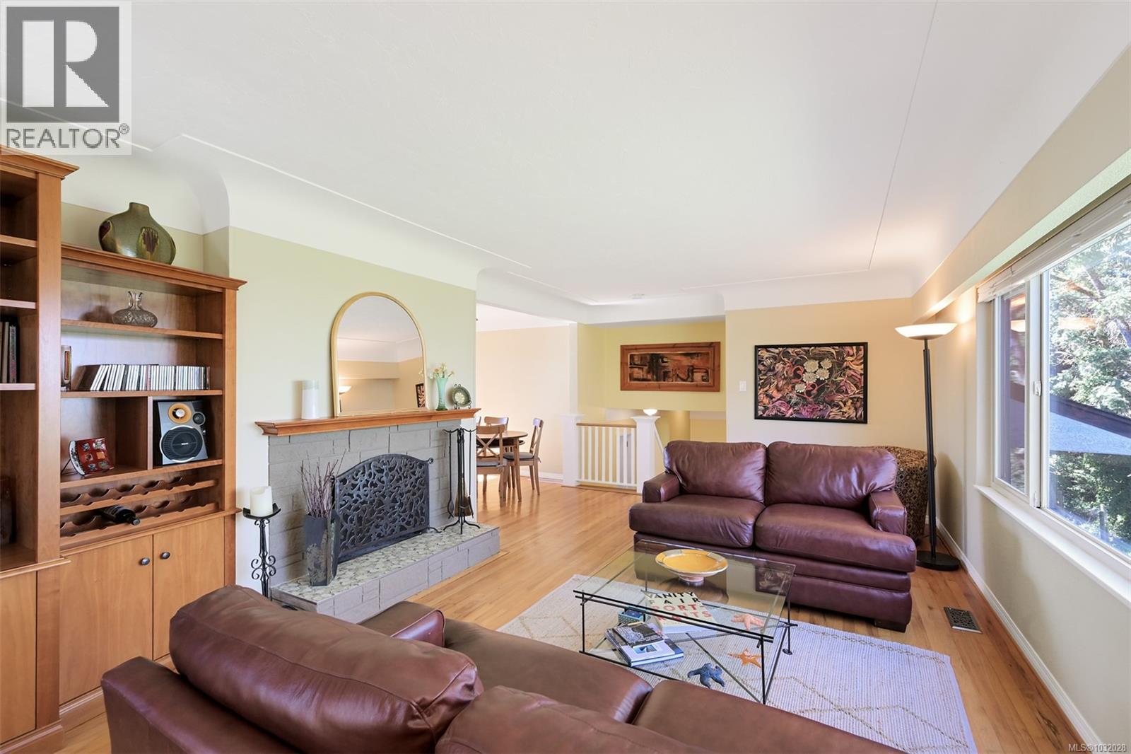  967 Ridgeway Street, Saanich