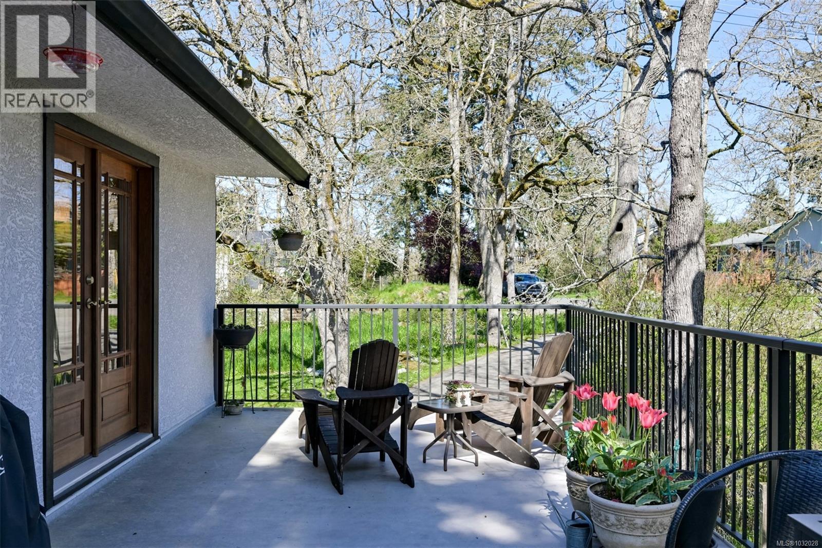  967 Ridgeway Street, Saanich