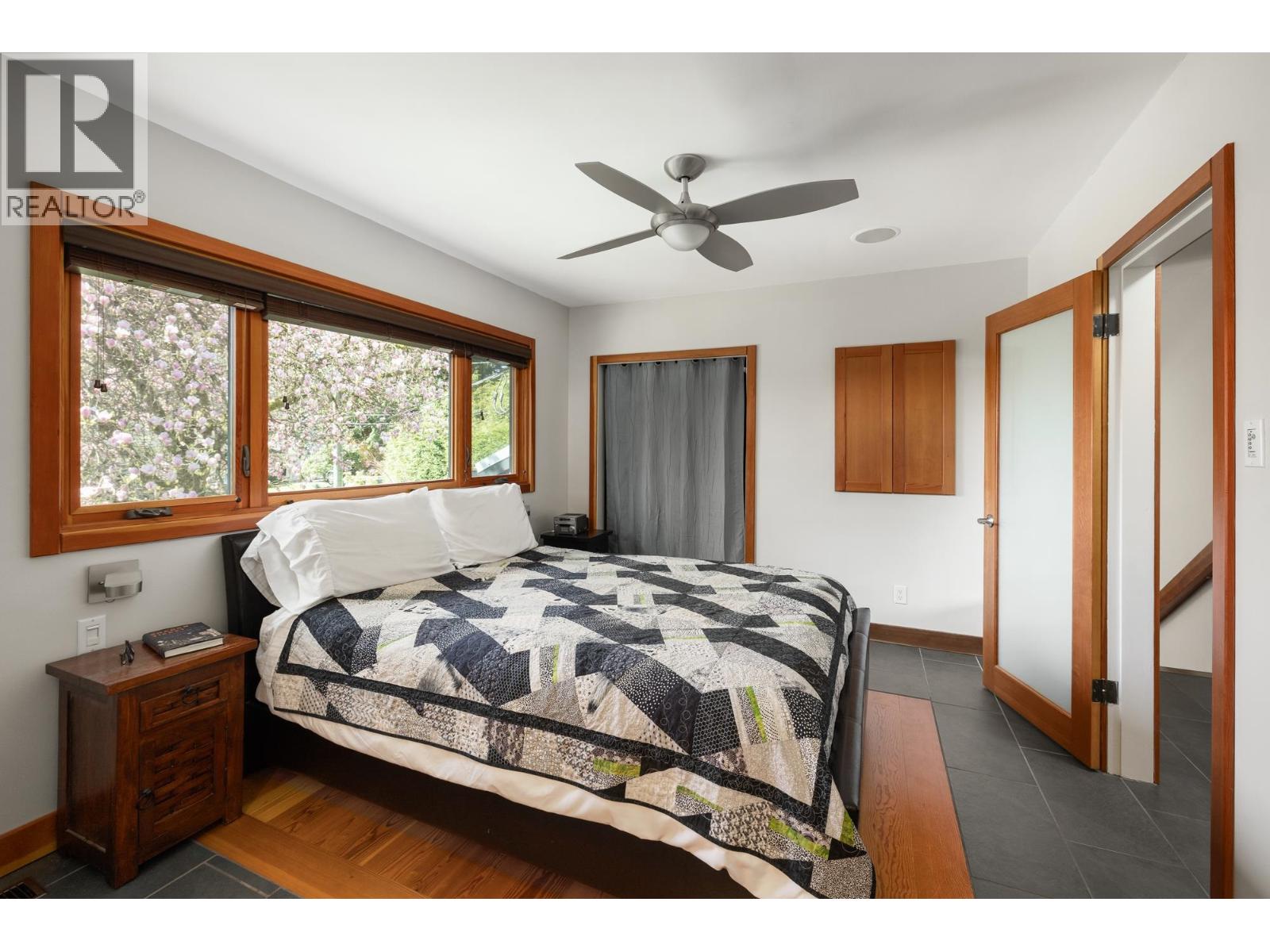 1374 E 15TH STREET, North Vancouver