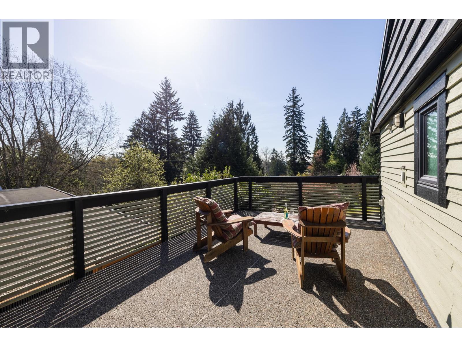 1374 E 15TH STREET, North Vancouver