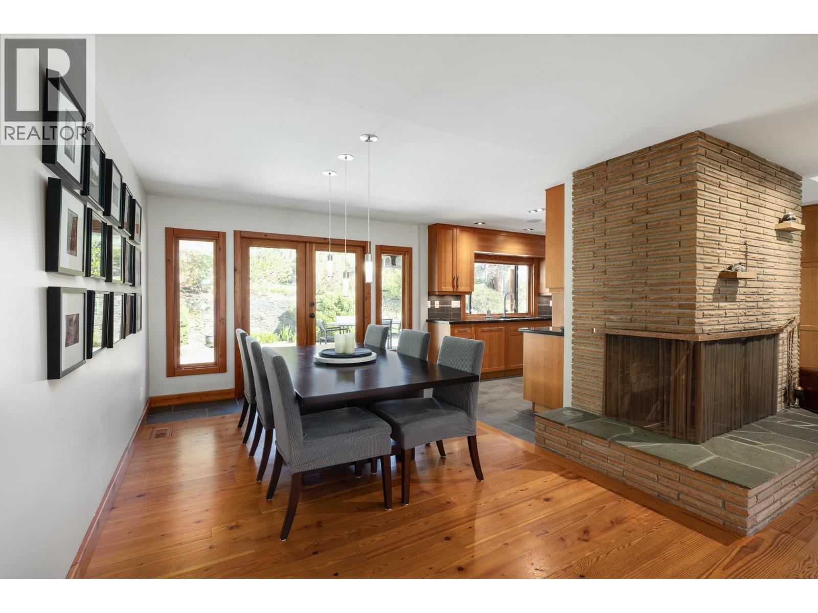 1374 E 15TH STREET, North Vancouver