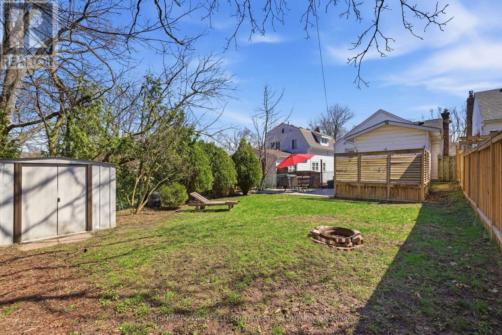 56 THOMAS JANES DRIVE - 19